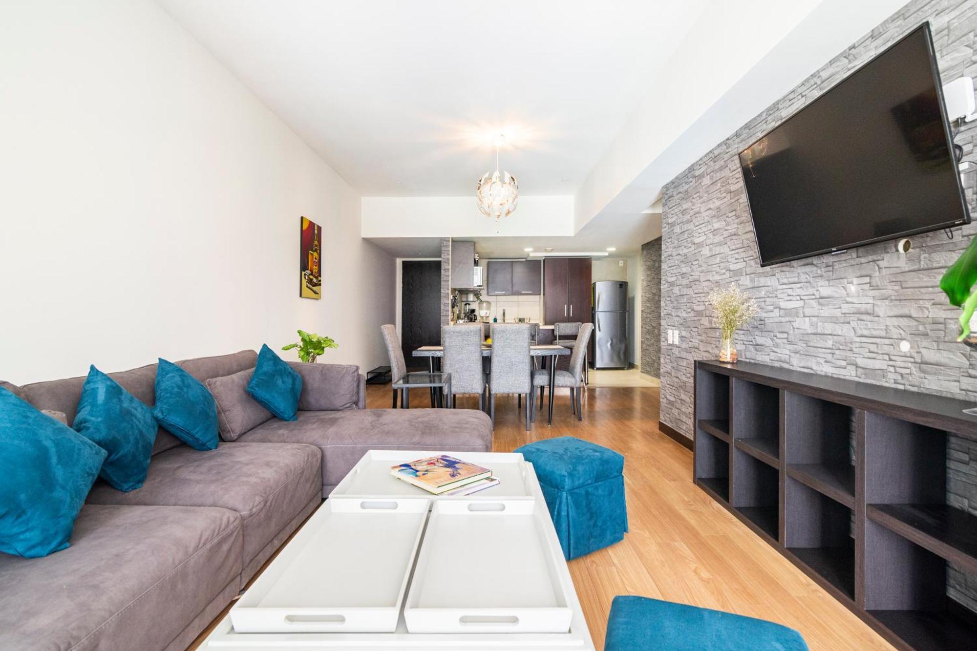 Cs302 - 3br - 3bth Apartment *